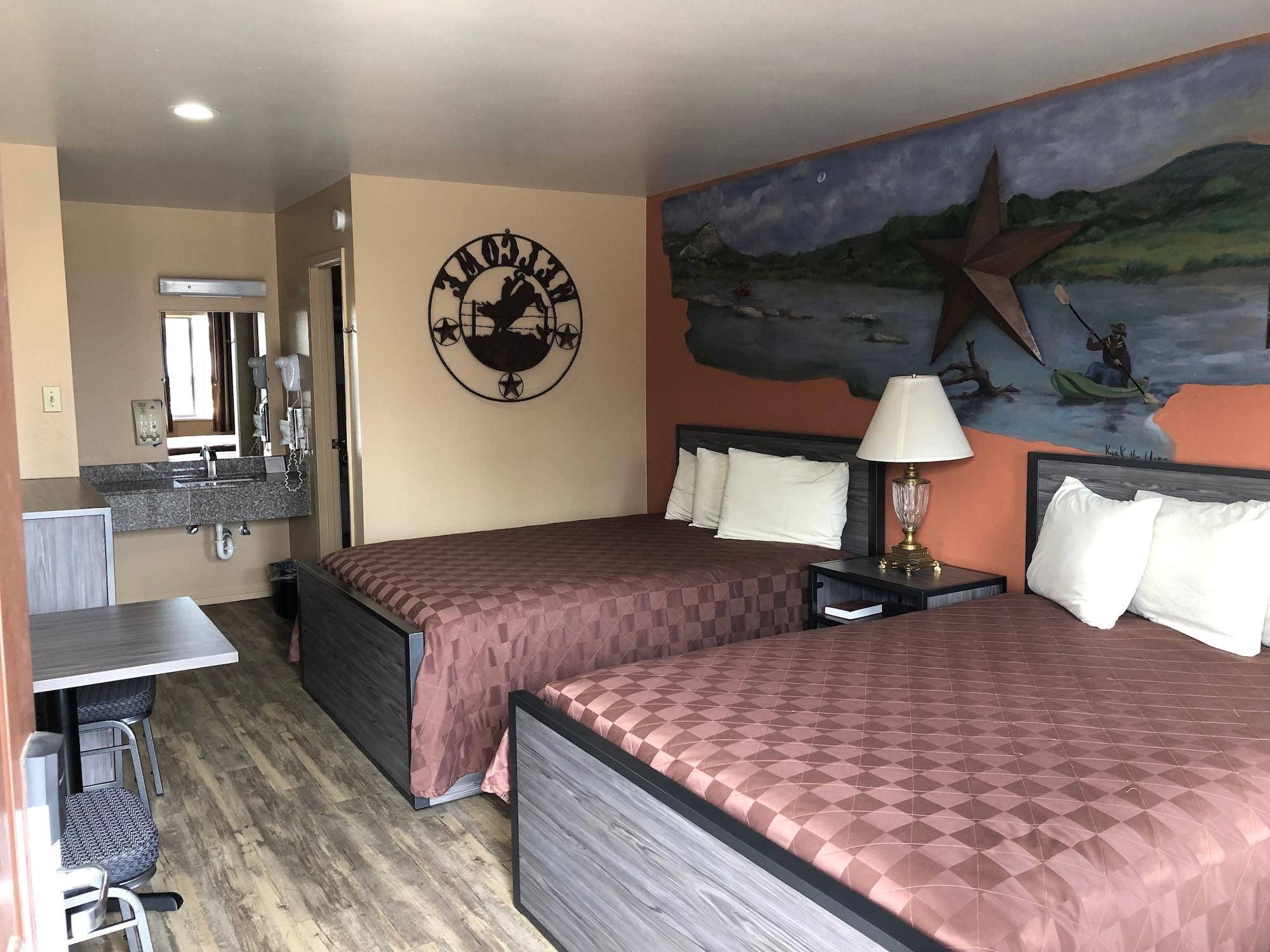 Americas Best Value Inn - Legend'S Inn Junction Bagian luar foto