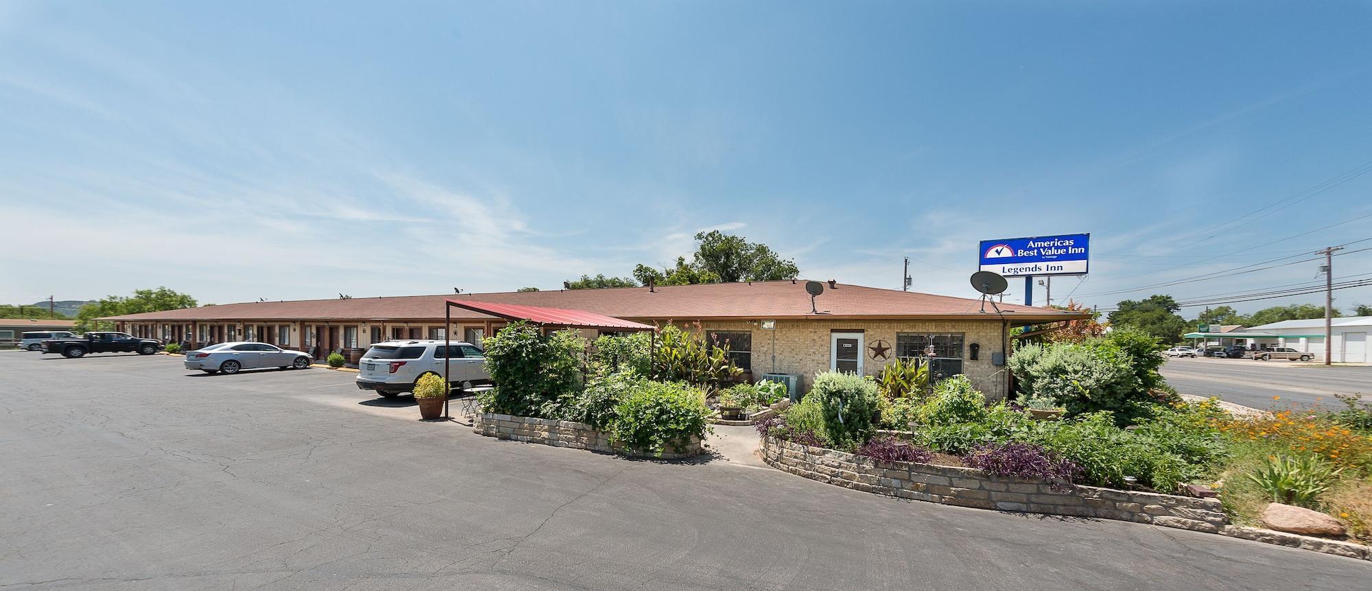 Americas Best Value Inn - Legend'S Inn Junction Bagian luar foto